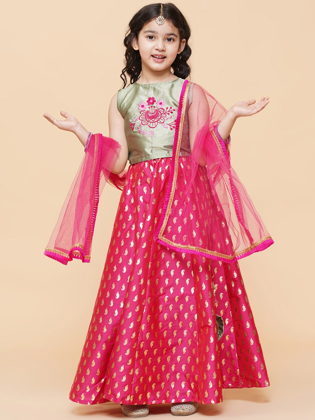 

Bitiya by Bhama Girls Green & Pink Embroidered Foil Print Ready to Wear Lehenga Choli