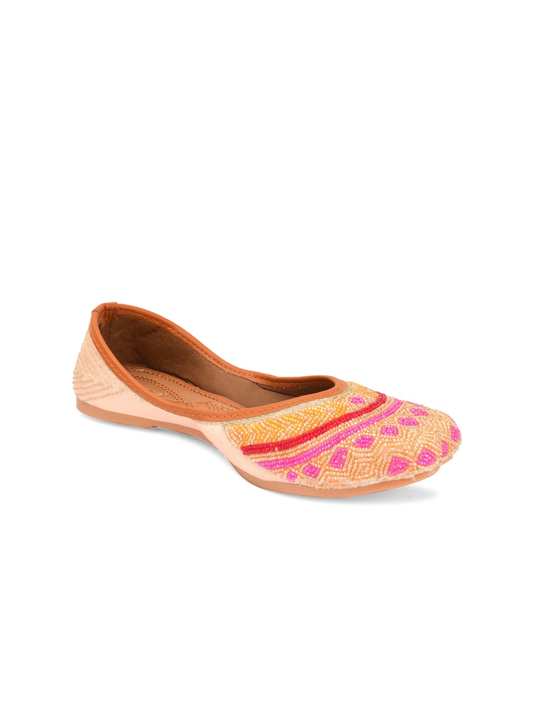 

DESI COLOUR Women Embellished Ethnic Mojaris Flats, Peach