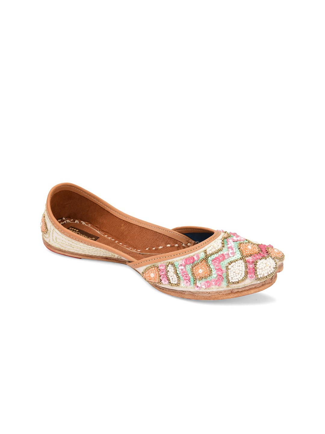 

DESI COLOUR Women Embellished Ethnic Mojaris Flats, White