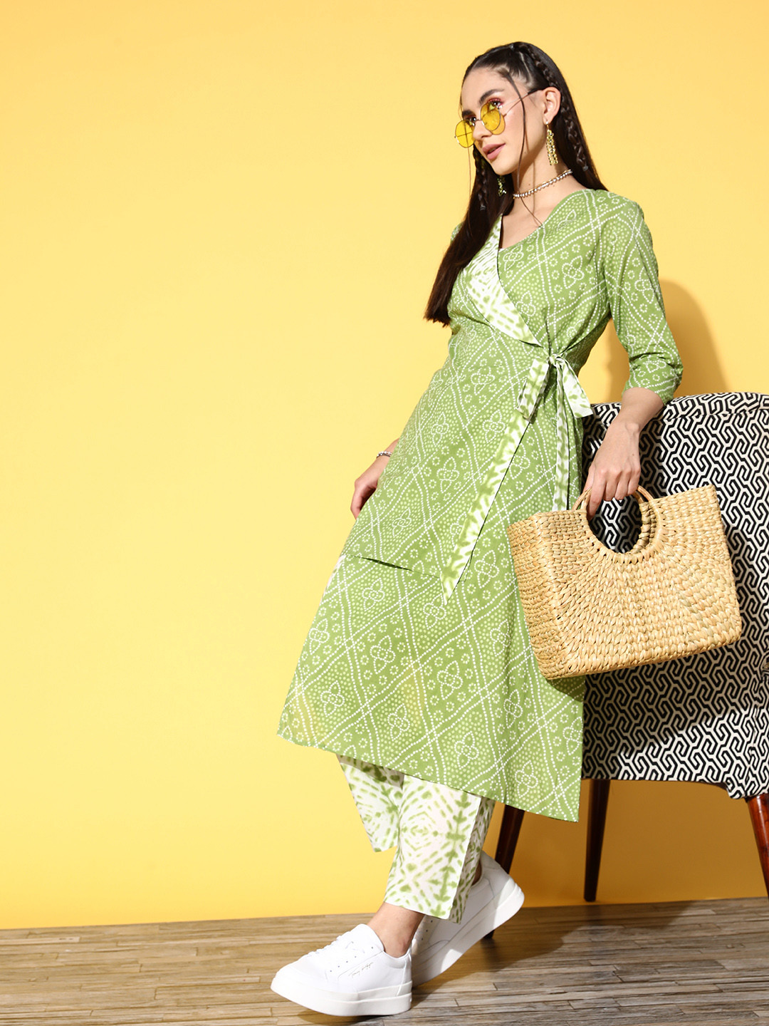 

Athena Women Green & White Printed Pure Cotton Bandhani Print Angrakha Kurta with Trousers