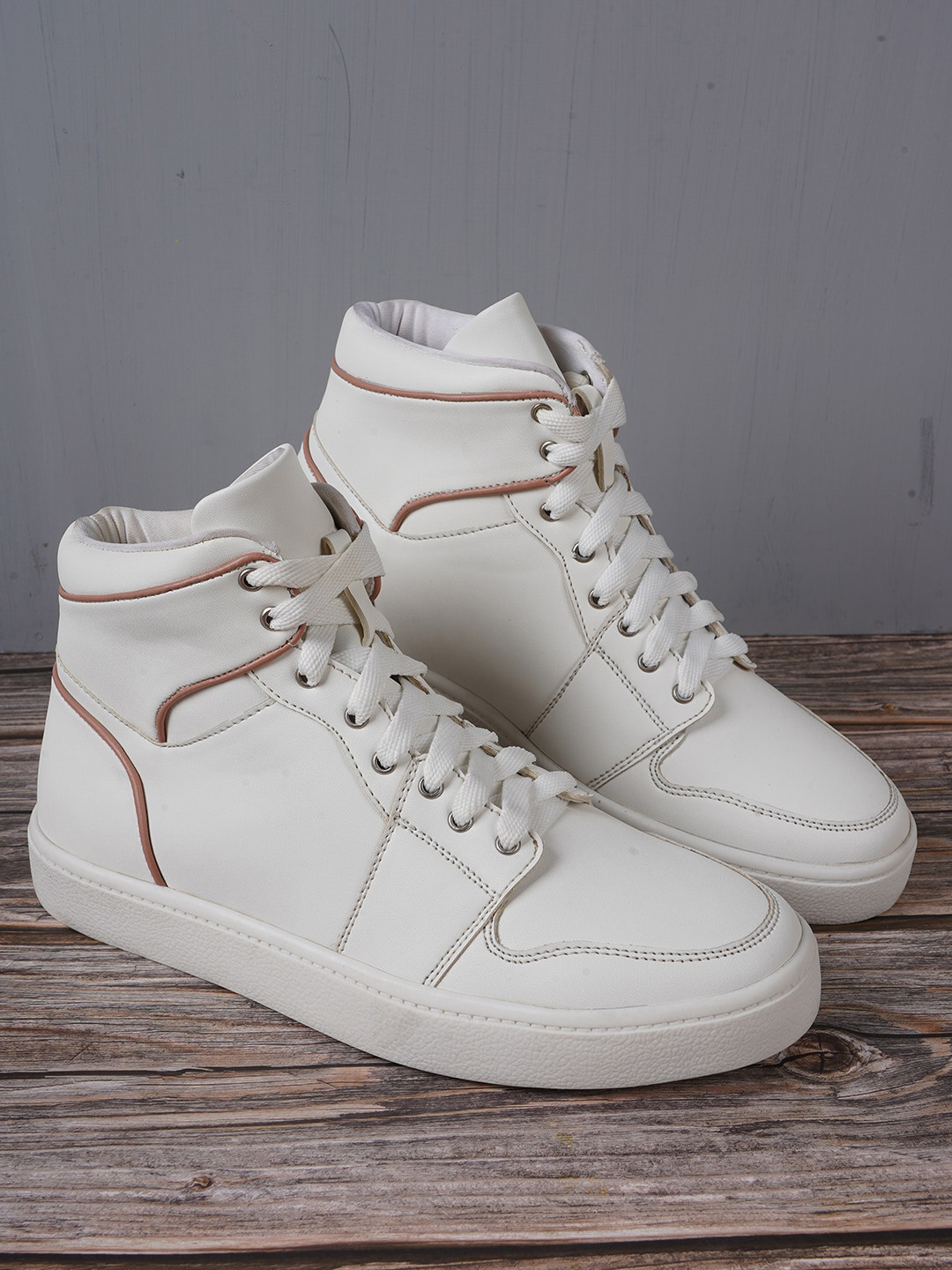 

Carlton London sports Women Mid-Top Lace-Up Sneakers, White
