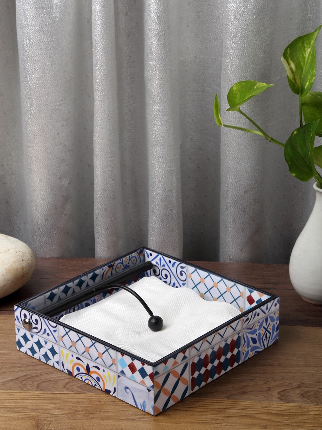 

ROMEE Blue & White Printed Tissue Holder