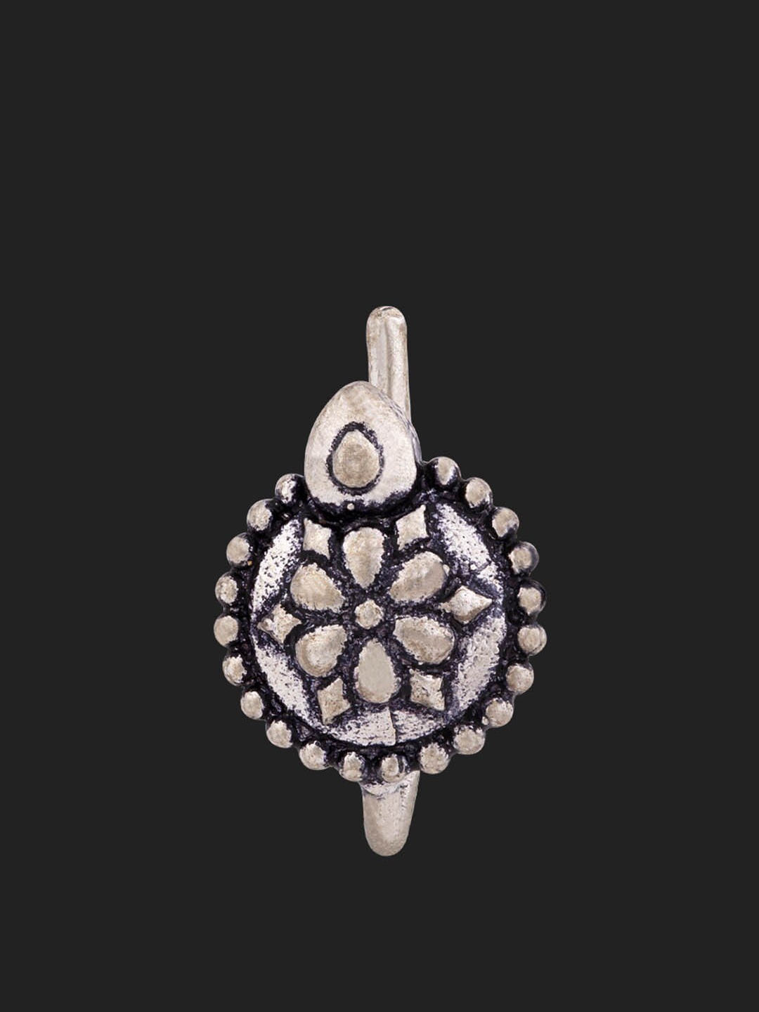 

Voylla Oxidised Silver-Plated Floral Motif Nosepin