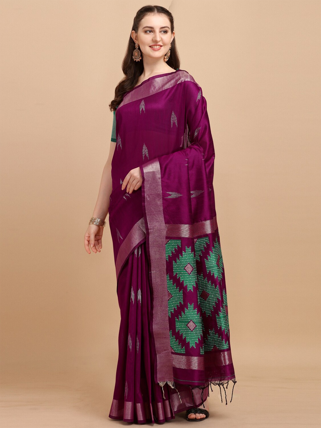 

VISHNU WEAVES Magenta & Green Ethnic Motifs Zari Bhagalpuri Saree