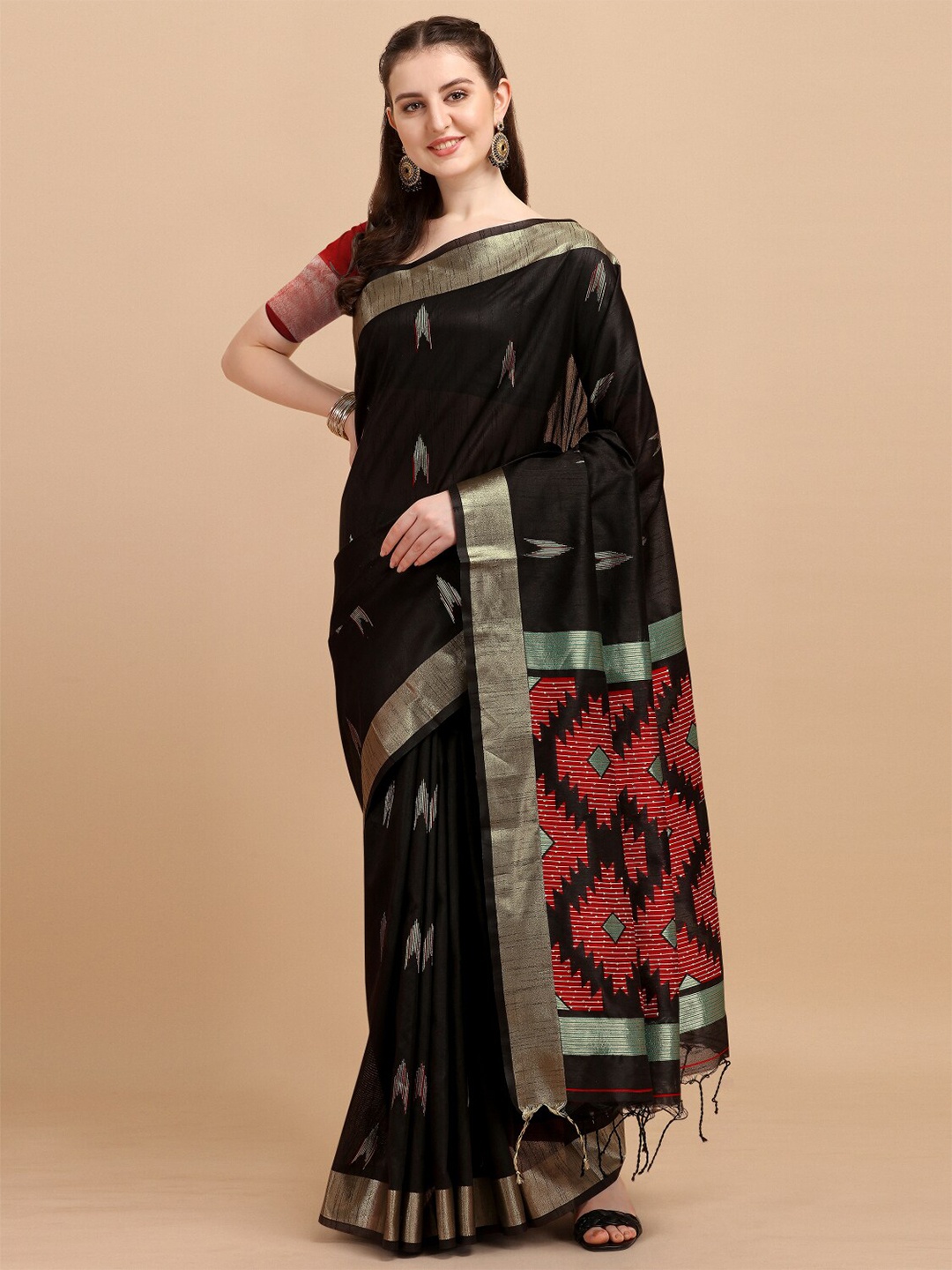 

VISHNU WEAVES Black & Gold-Toned Ethnic Motifs Zari Bhagalpuri Saree