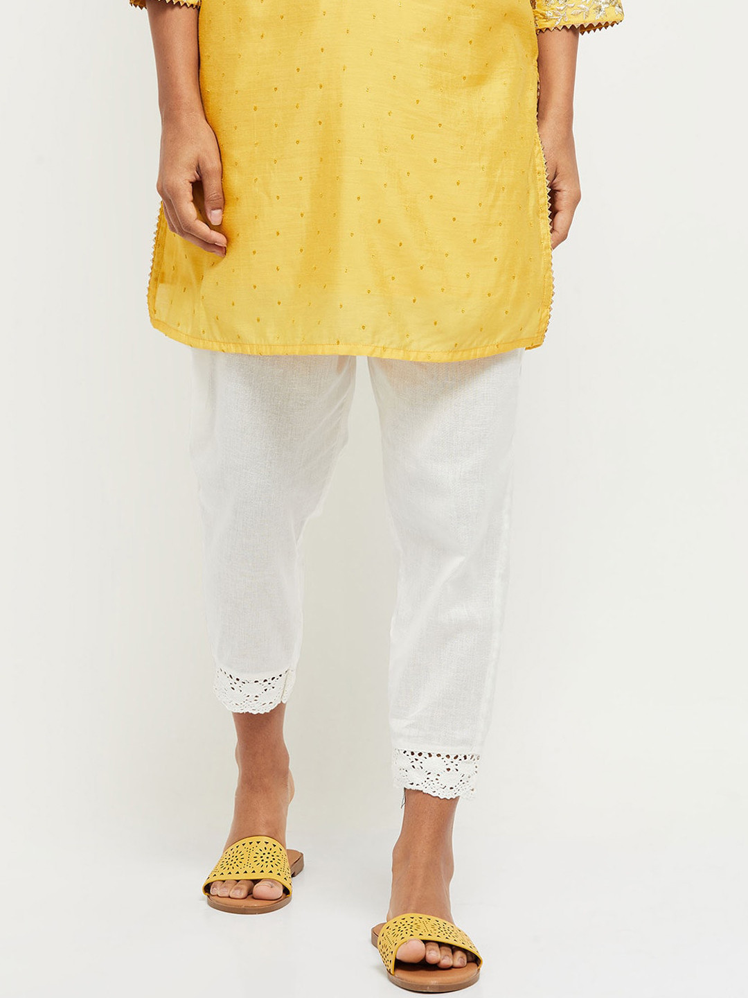

max Women Off White Casual Trousers