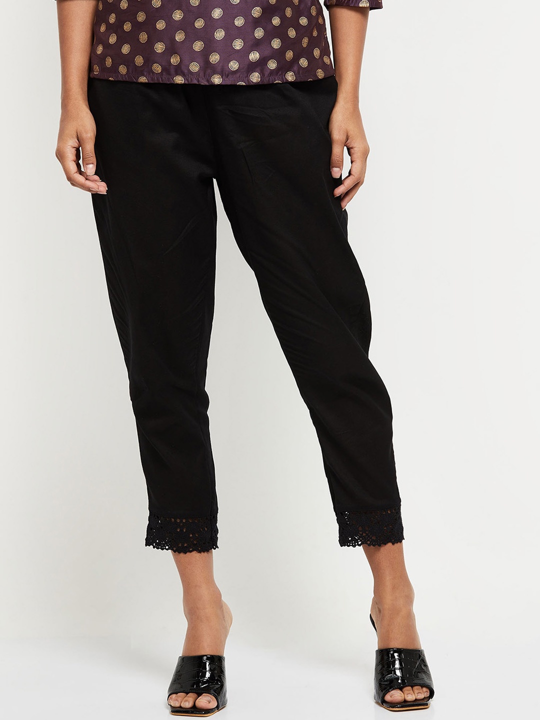 

Max Women Black Casual Trousers