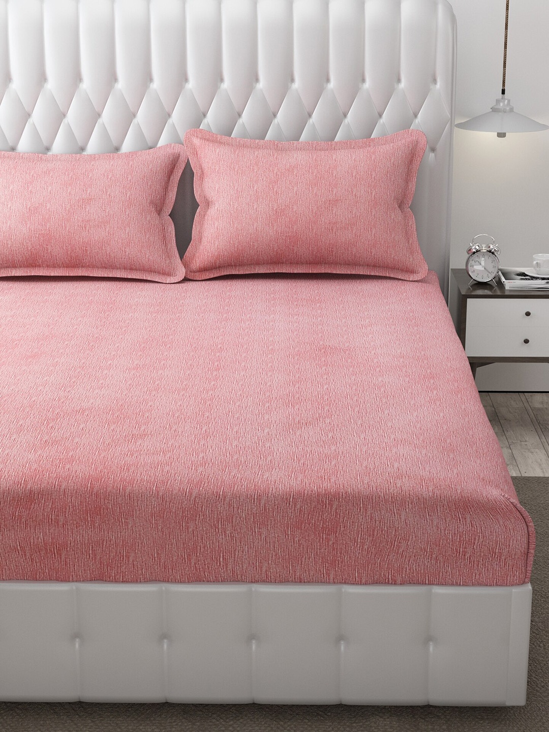 

MULTITEX 300 TC King Bedsheet with 2 Pillow Covers, Peach
