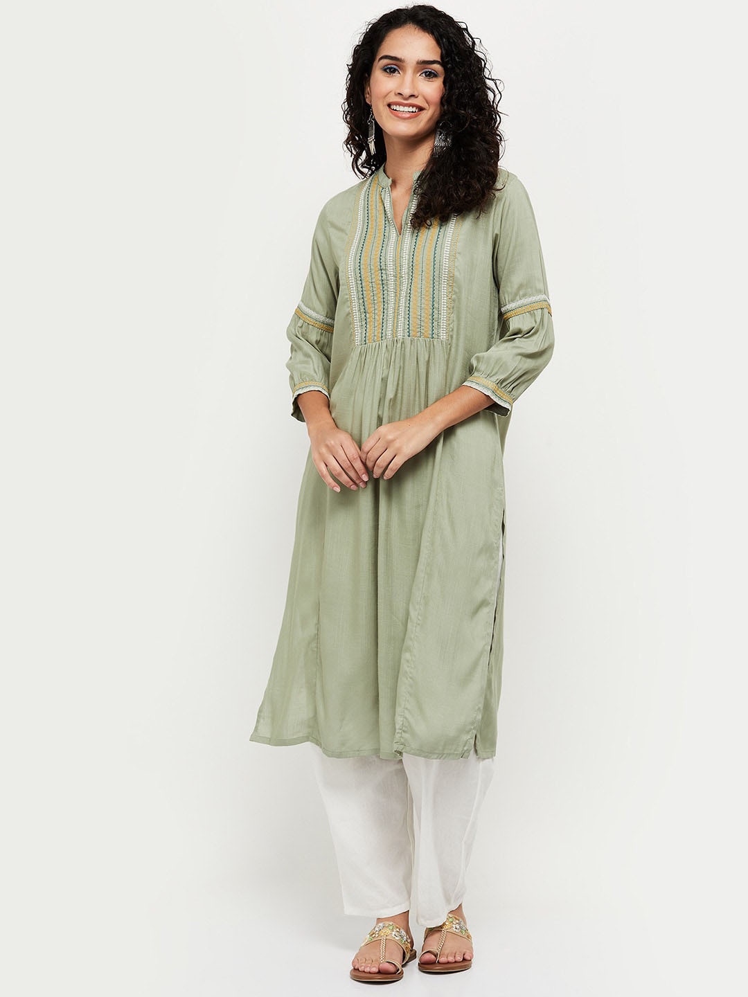 

max Women Green Ethnic Motifs Yoke Design Thread Work Kurta