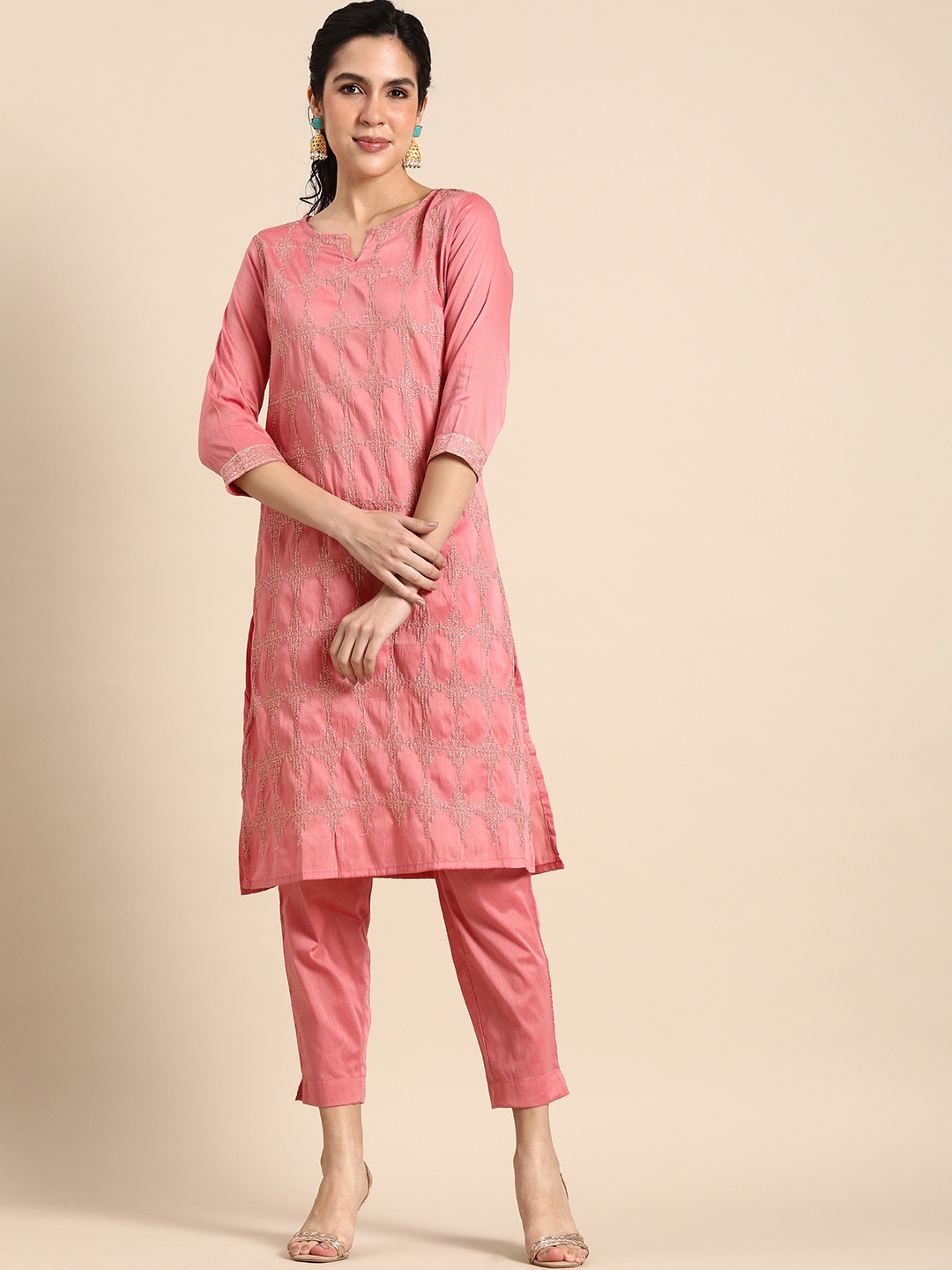 

Sangria Women Thread Work Kurta With Trousers, Pink