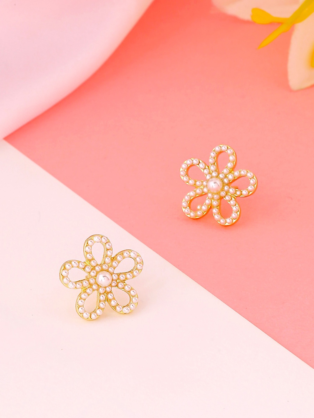 

Unwind by Yellow Chimes Gold Plated Floral Studs Earrings