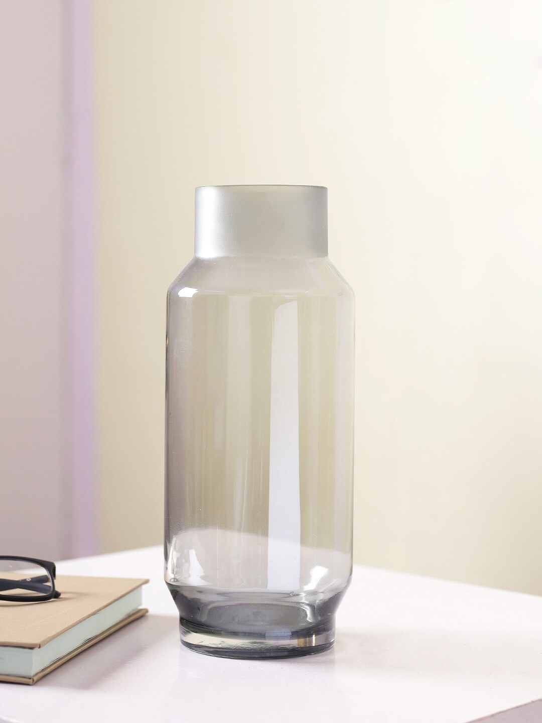 

TAYHAA Grey Solid Cylindrical Glass Flower Vases