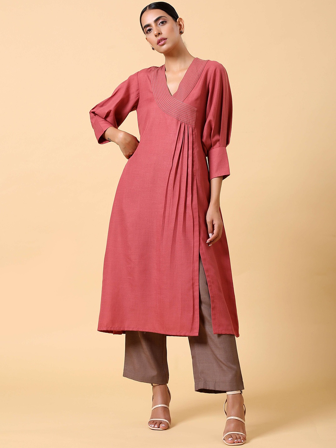 

trueBrowns Women Rust Linen Kurta with Palazzos