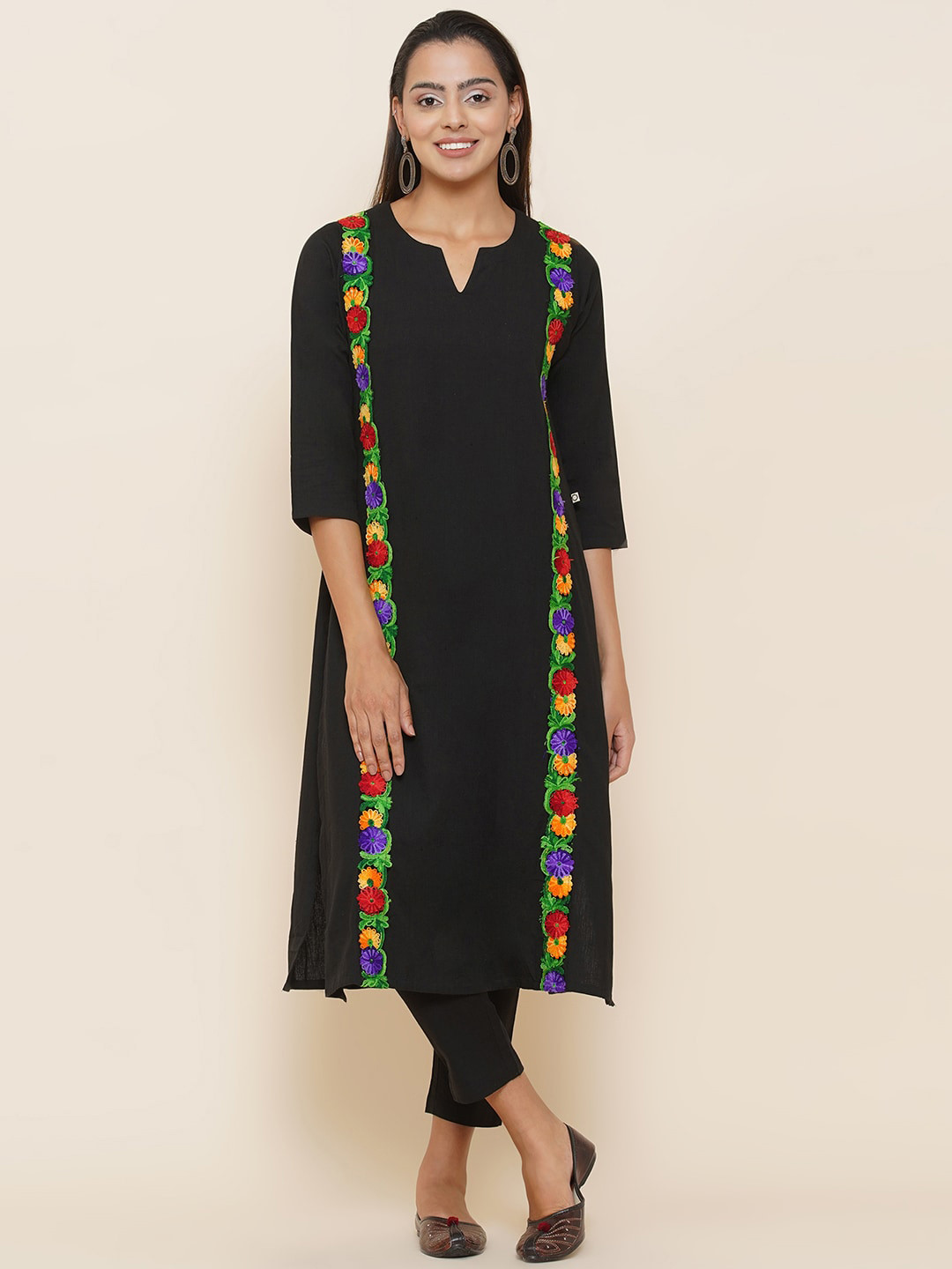 

FABNEST Women Black & Yellow Embroidered Cotton Straight Kurta