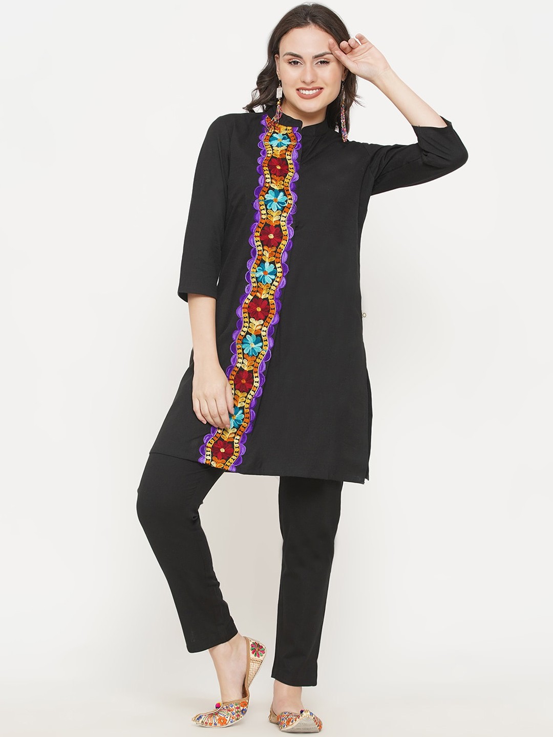 

FABNEST Women Black & Purple Pure Cotton Floral Embroidered Thread Work Kurta