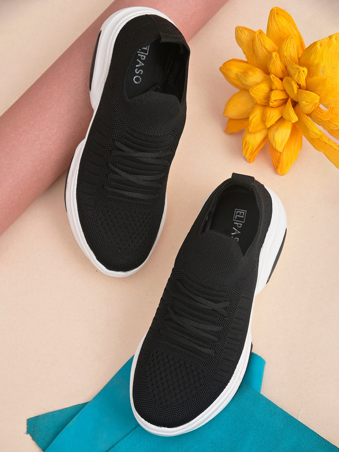 

El Paso Women Woven Design Sneakers, Black