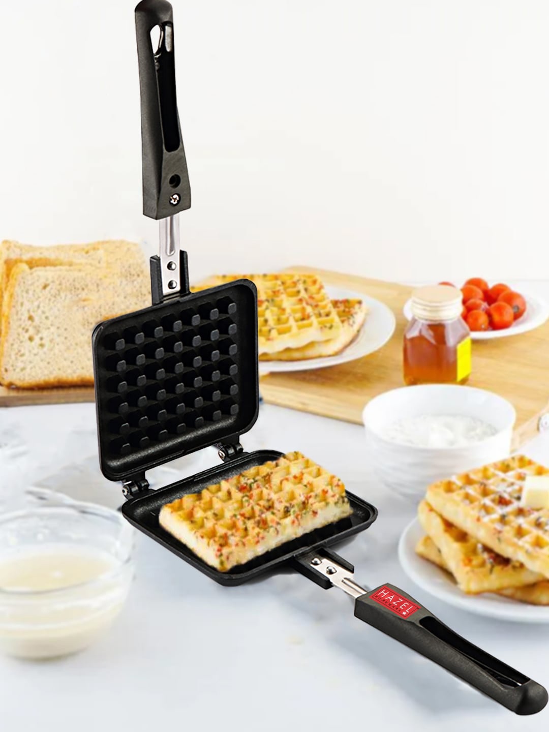 

HAZEL Black Dishwasher Safe Aluminium Non Stick Waffle Maker