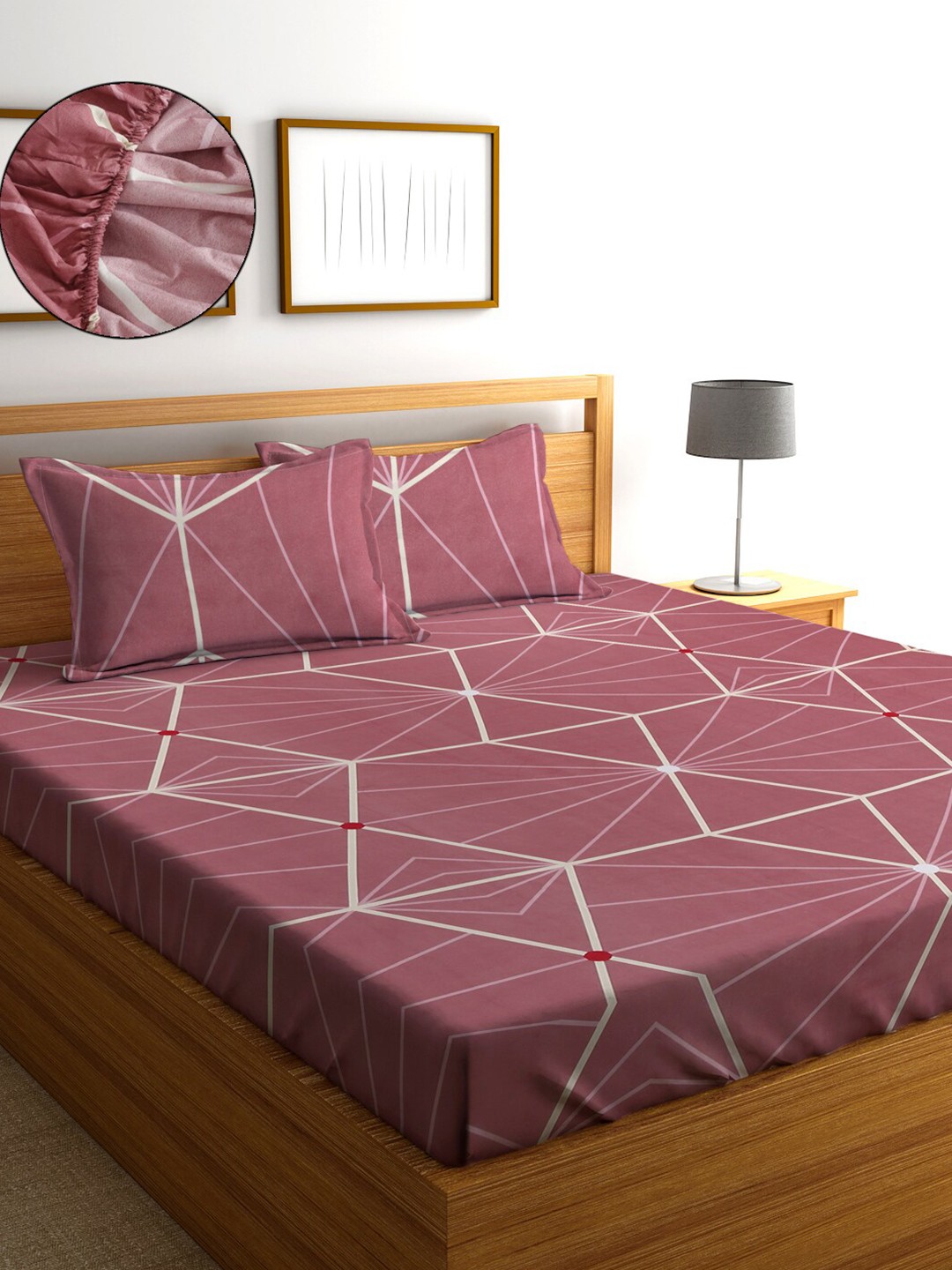 

SOKNACK Geometric 300 TC Queen Bedsheet with 2 Pillow Covers, Maroon