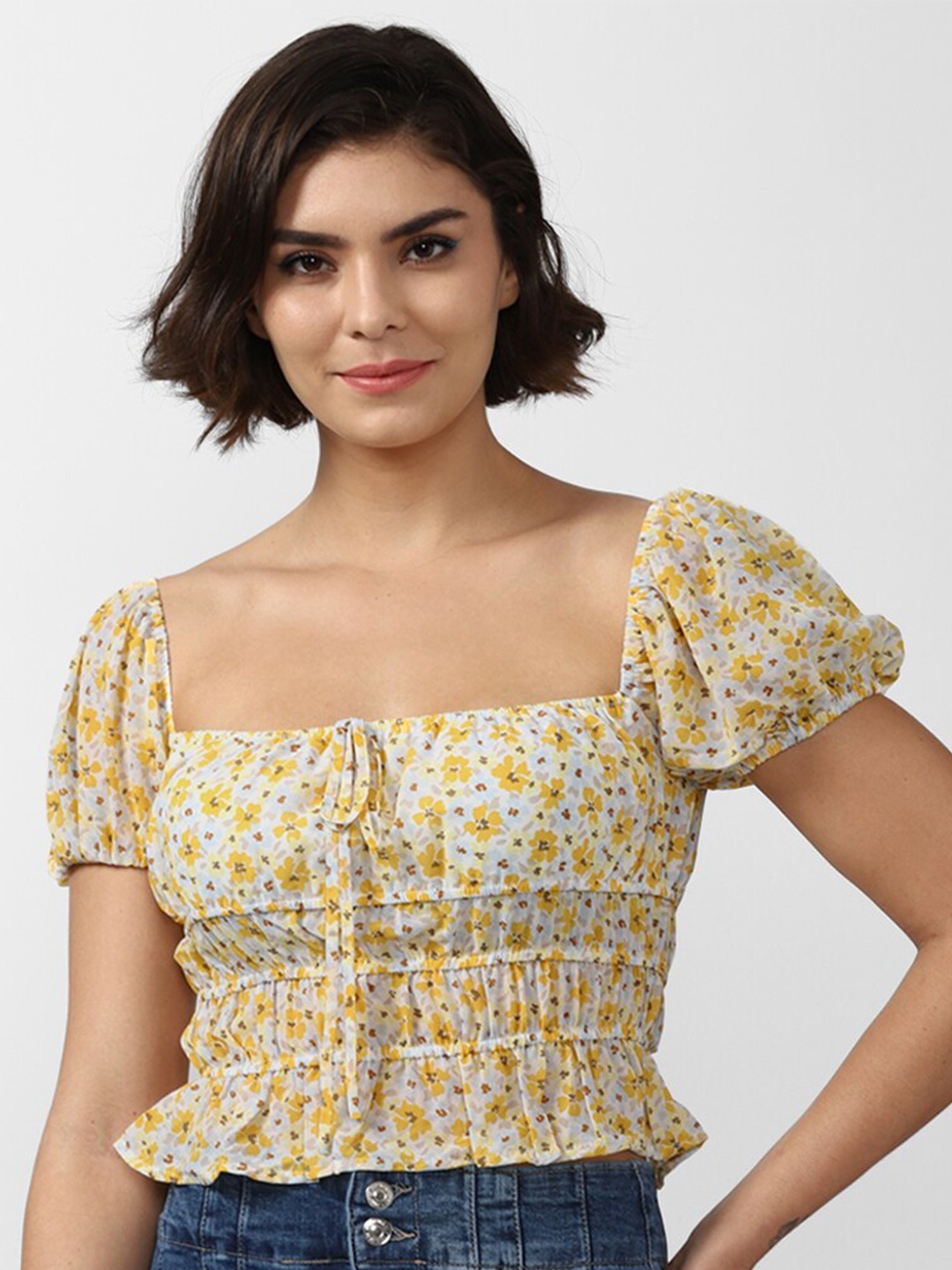 

FOREVER 21 Yellow & White Floral Print Crop Polyester Top