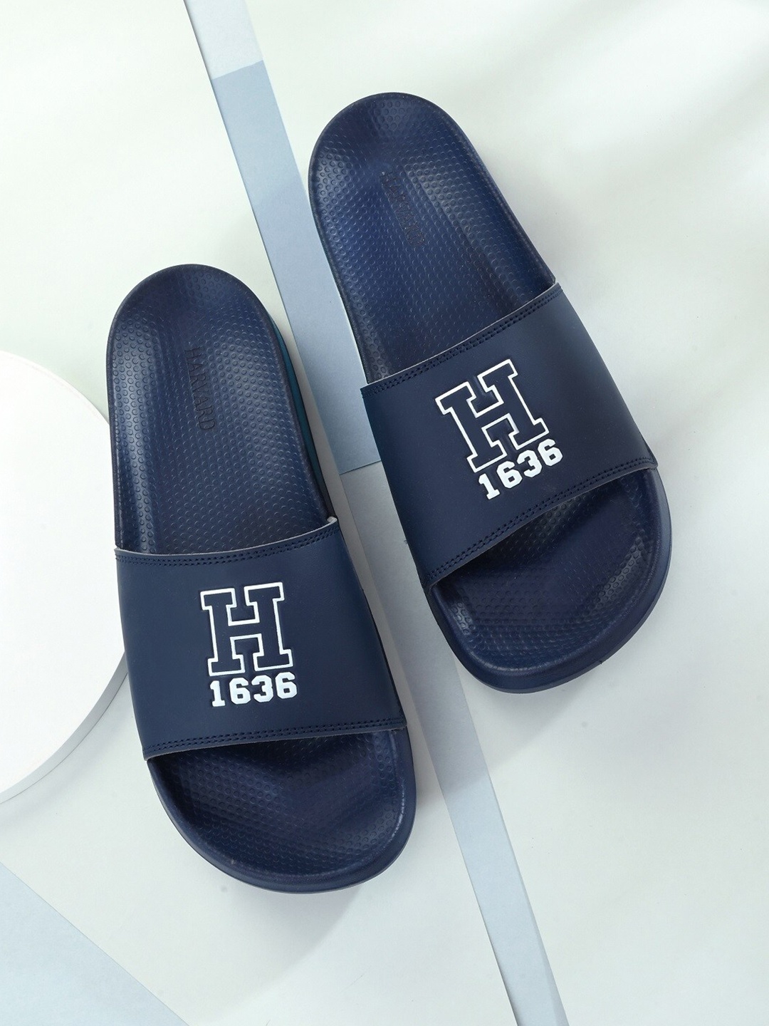 

Harvard Men Printed Rubber Sliders, Navy blue