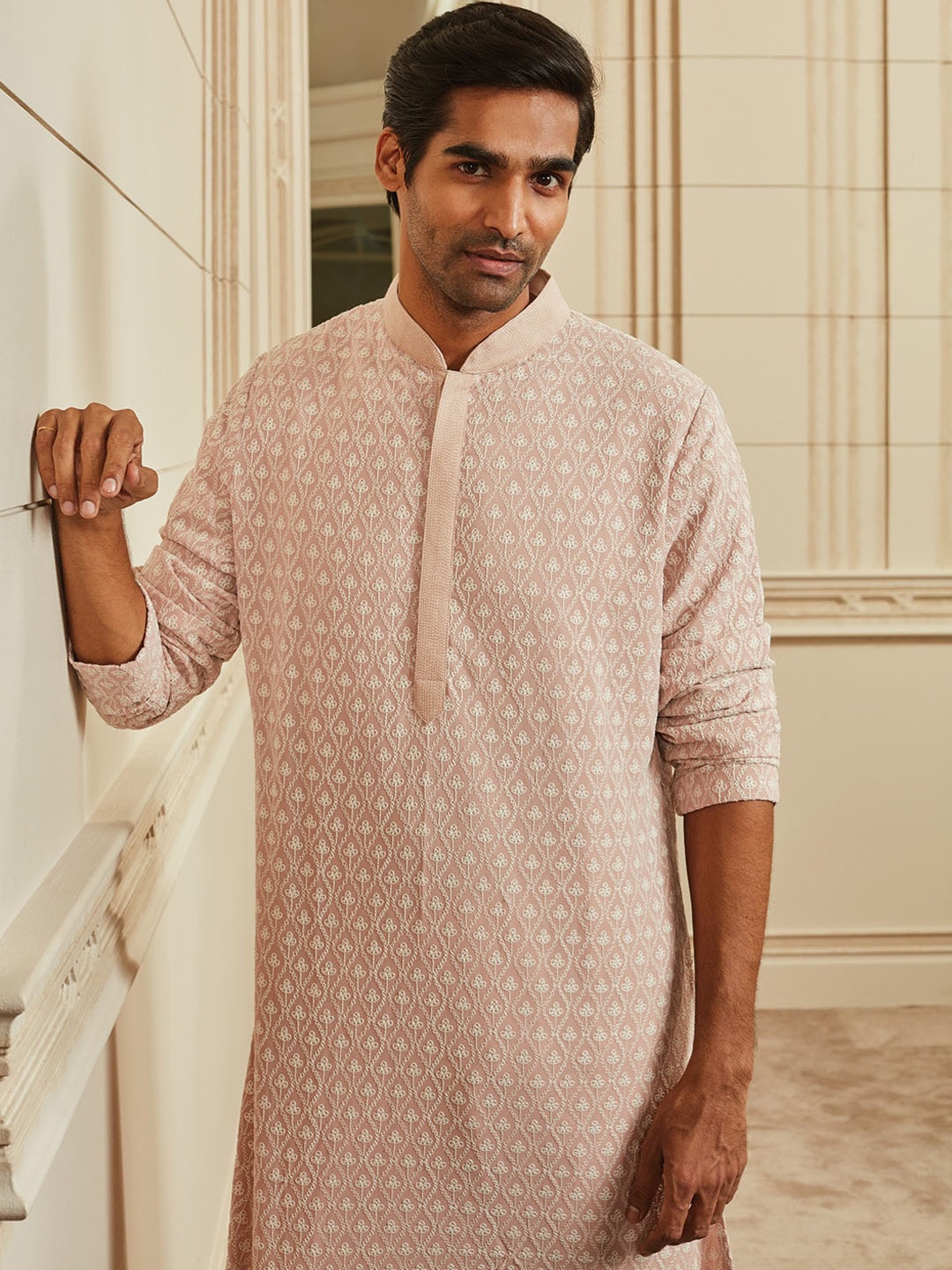 

Tasva Men Pink Ethnic Motifs Schiffili Kurta with Salwar