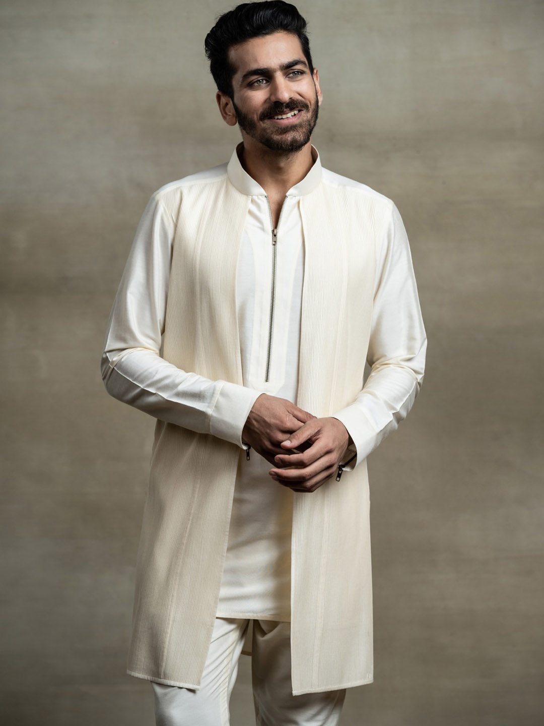 

Tasva Men Off White Kurta with Pyjamas