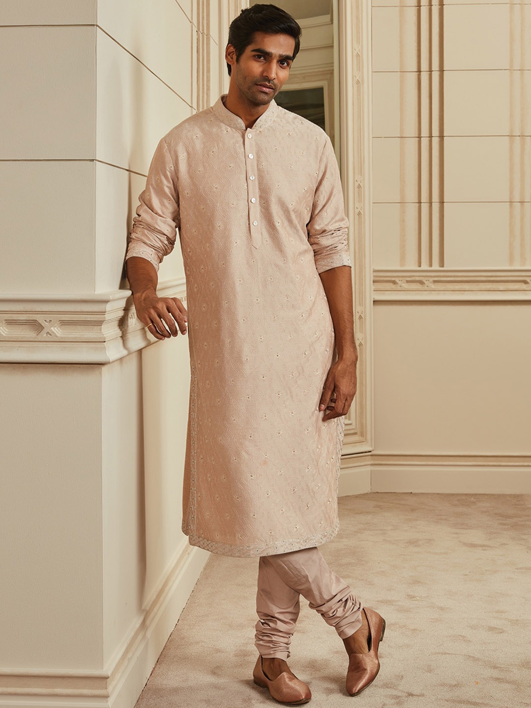 

Tasva Men Pink Floral Kurta with Churidar