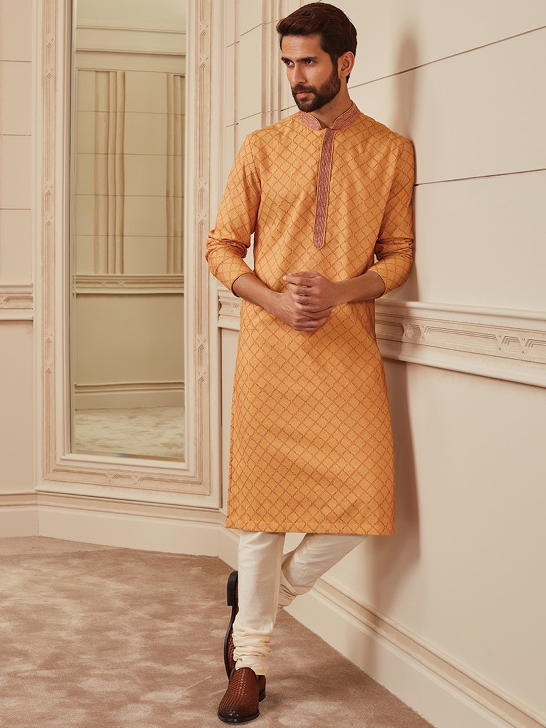 

Tasva Men Textured Kurta Set, Mustard