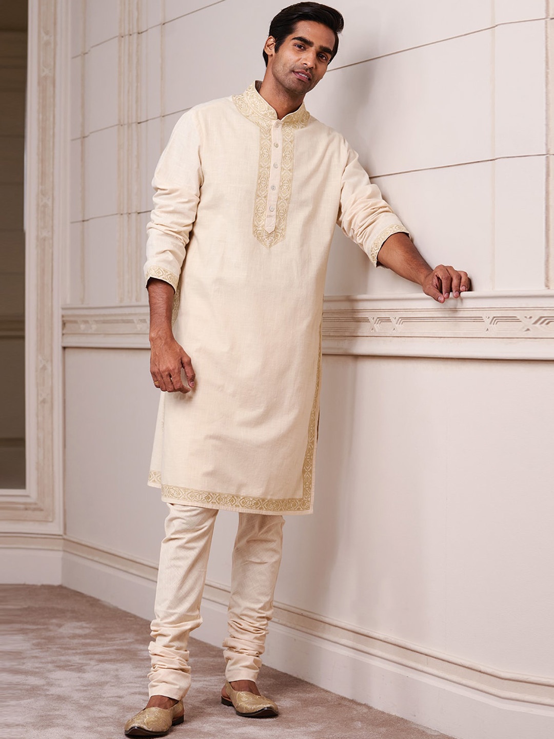 

Tasva Men Beige Embroidered Yoke Design Cotton Kurta Set with Churidar