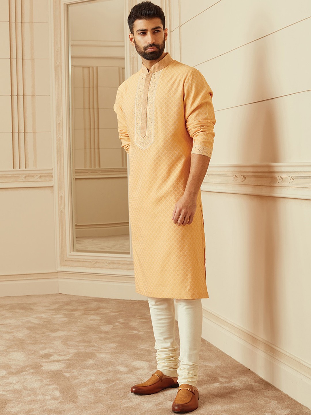 

Tasva Men Yellow Ethnic Motifs Jacquard Kurta with Churidar