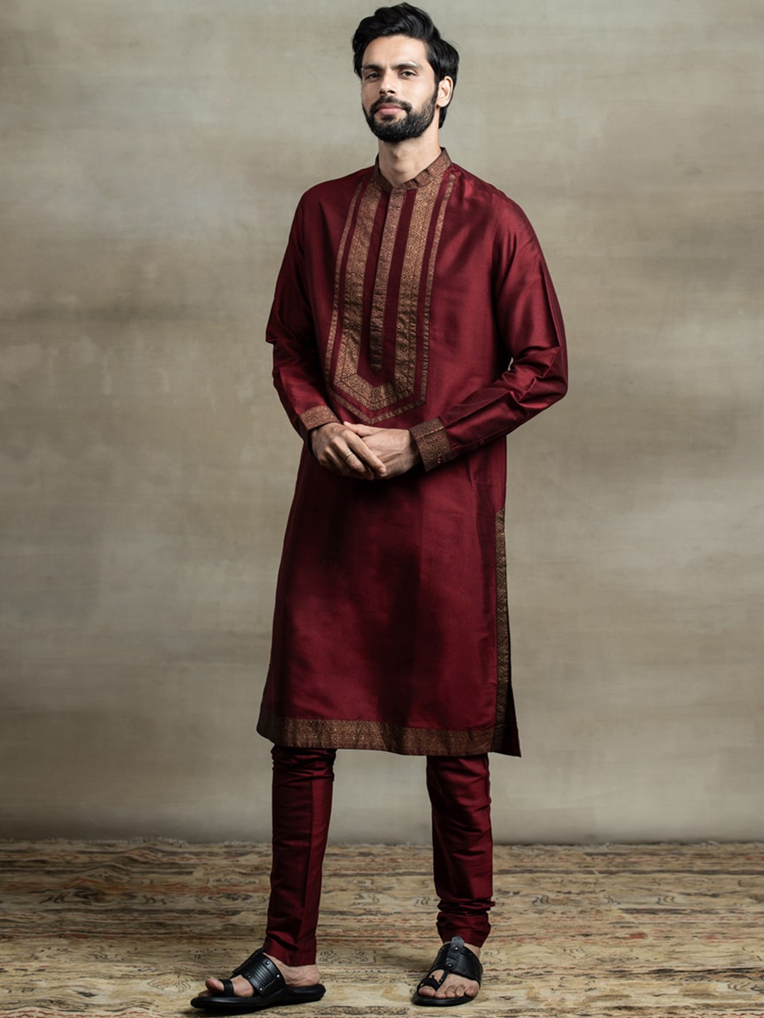 

Tasva Men Maroon Ethnic Motifs Yoke Design Kurta with Churidar