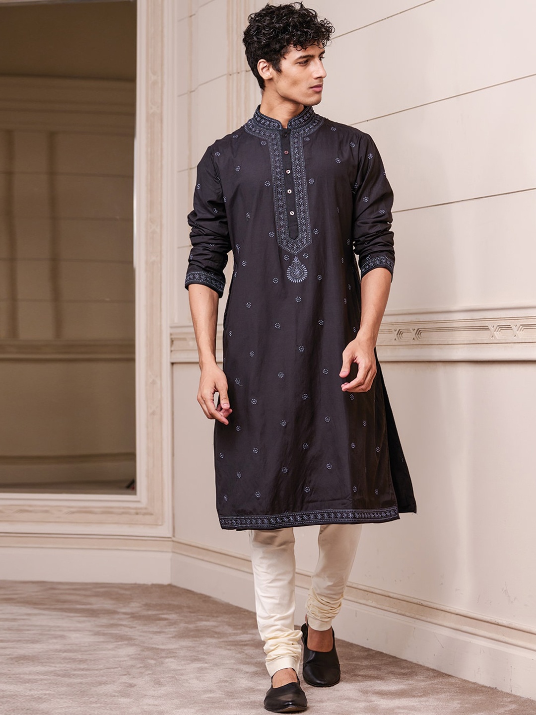 

Tasva Men Black Chikankari Embroidered Kurta with Churidar