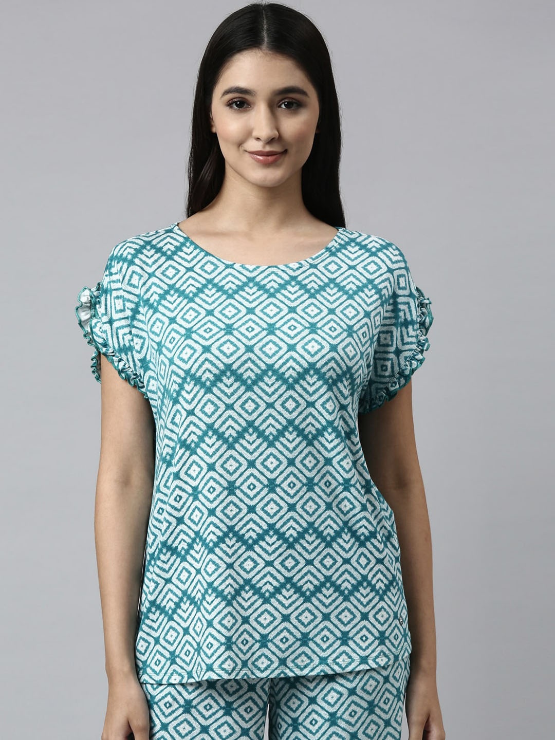 

Enamor Women Printed Night suit, Green
