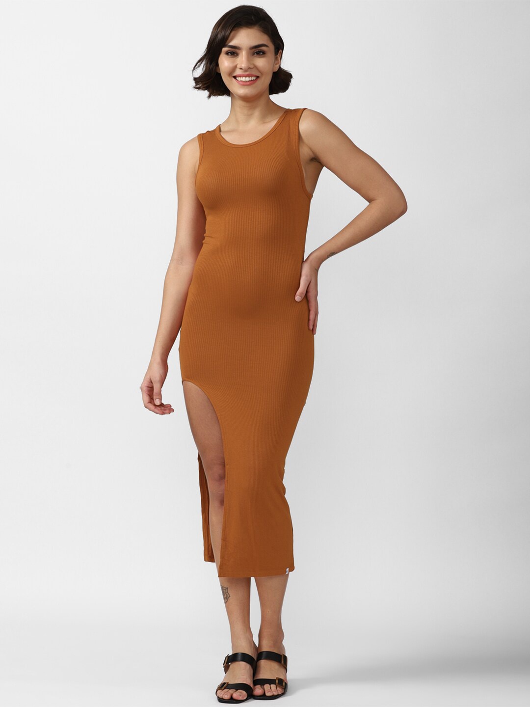 

FOREVER 21 Brown Solid Round Neck Sleeveless Bodycon Party Midi Dress