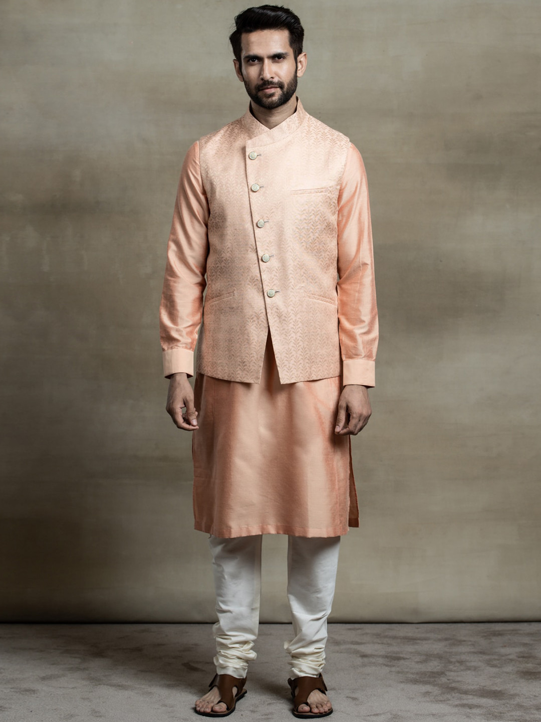 

Tasva Men Asymmetric Jacquard Kurta Bundi Set, Orange