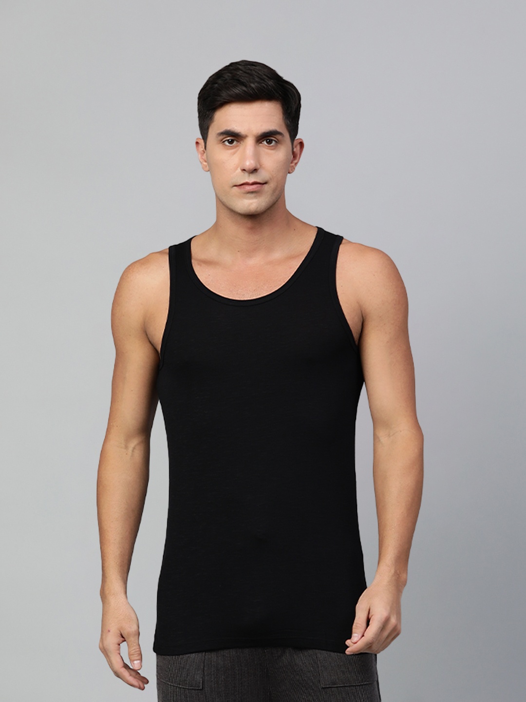 

Heelium Men Bamboo Super Soft & Odour Free Comfort Fit Vest, Black