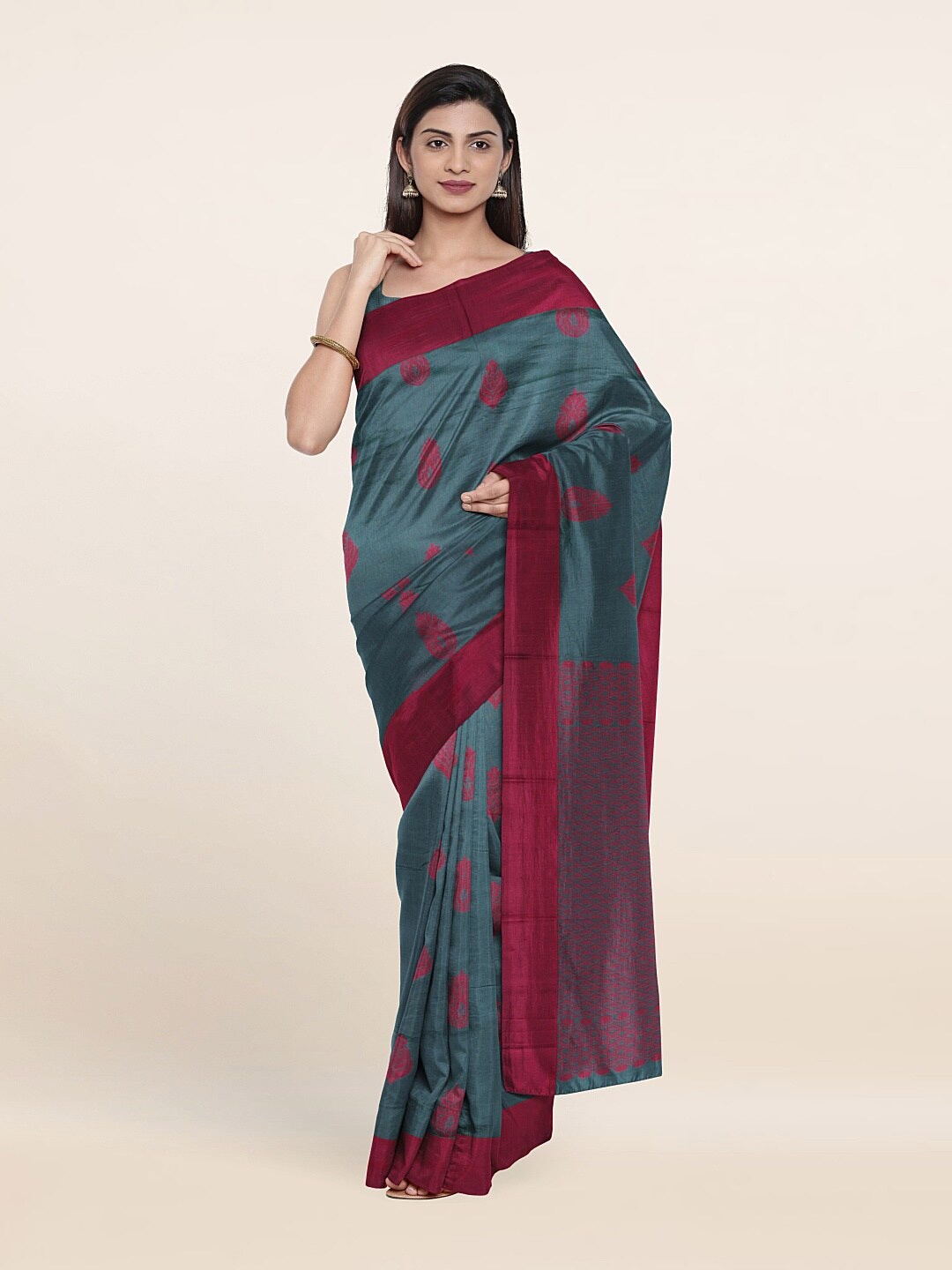 

Pothys Grey & Magenta Ethnic Motifs Silk Cotton Saree