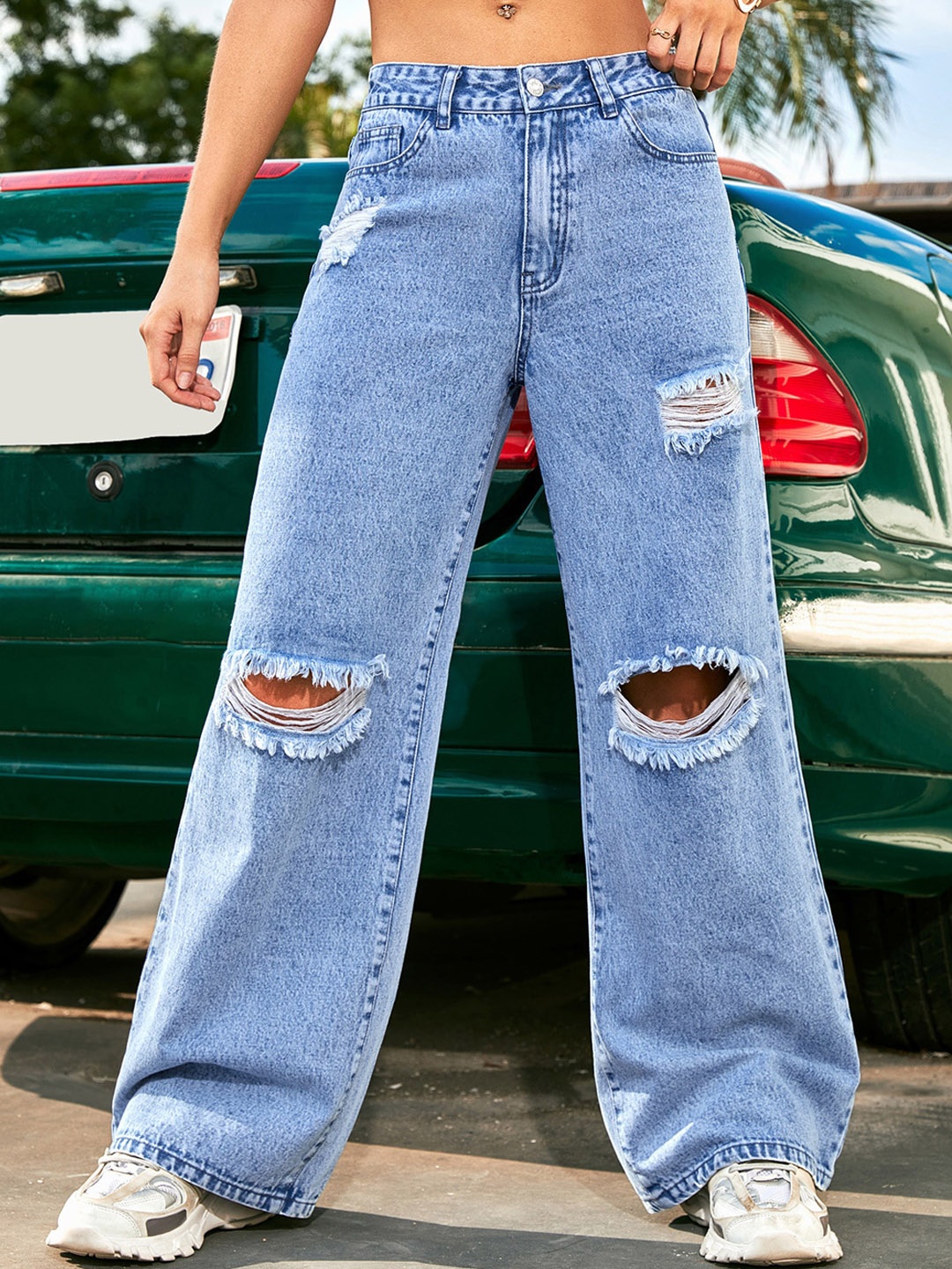 

BoStreet Women Blue Wide Leg Mildly Distressed Jeans