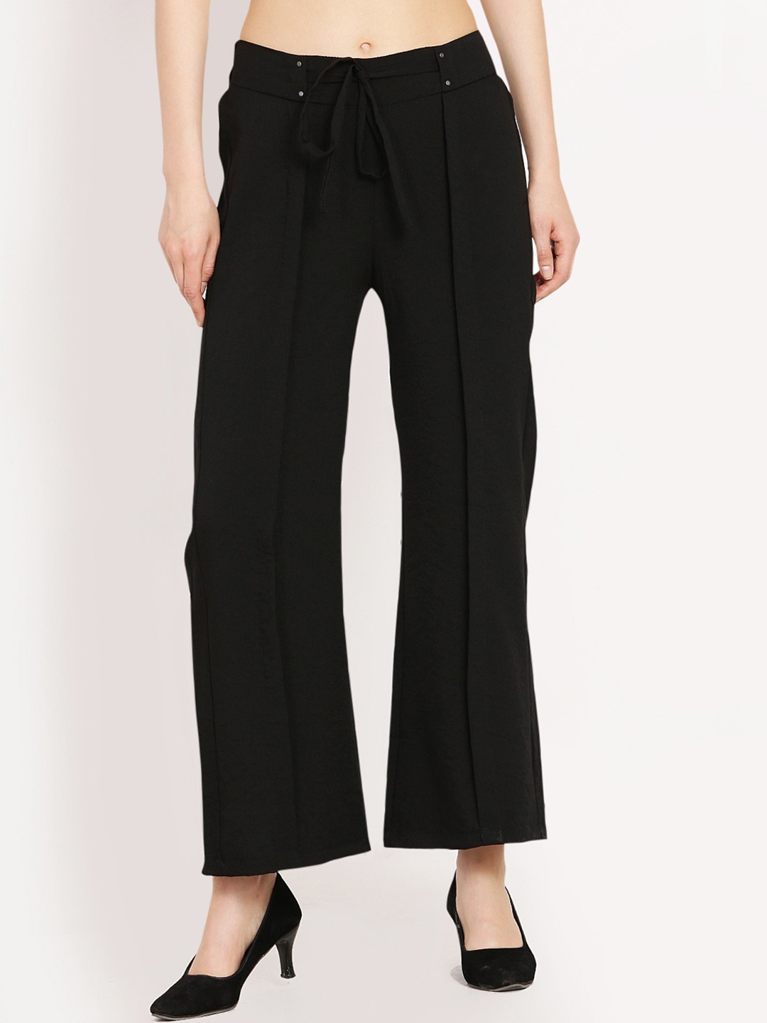 

Westwood Women Black Relaxed Straight Leg Loose Fit Easy Wash Trouser