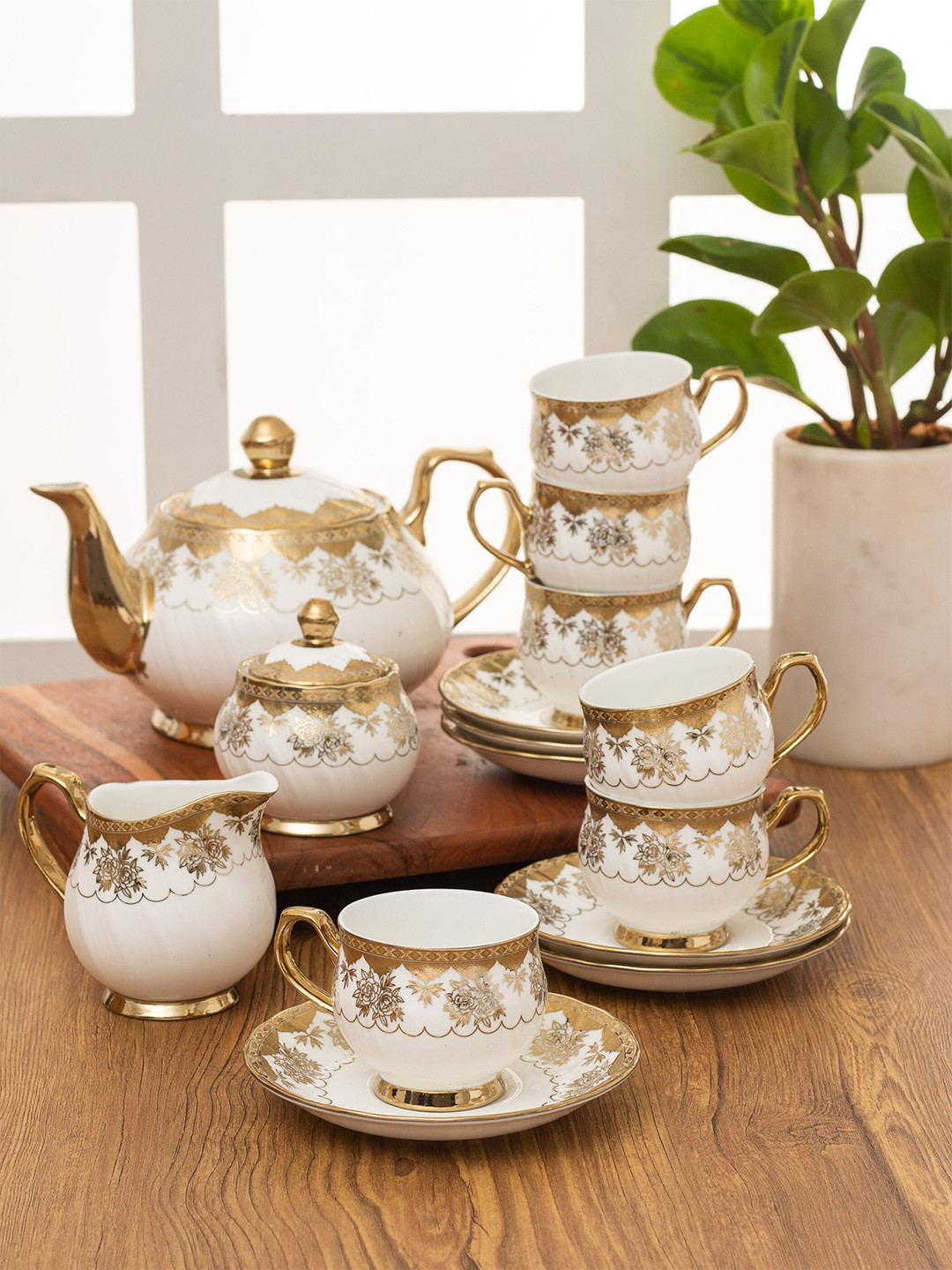 

CLAY CRAFT White & Gold Set of 15 Dishwasher Safe Ceramic Glossy Kettle Set