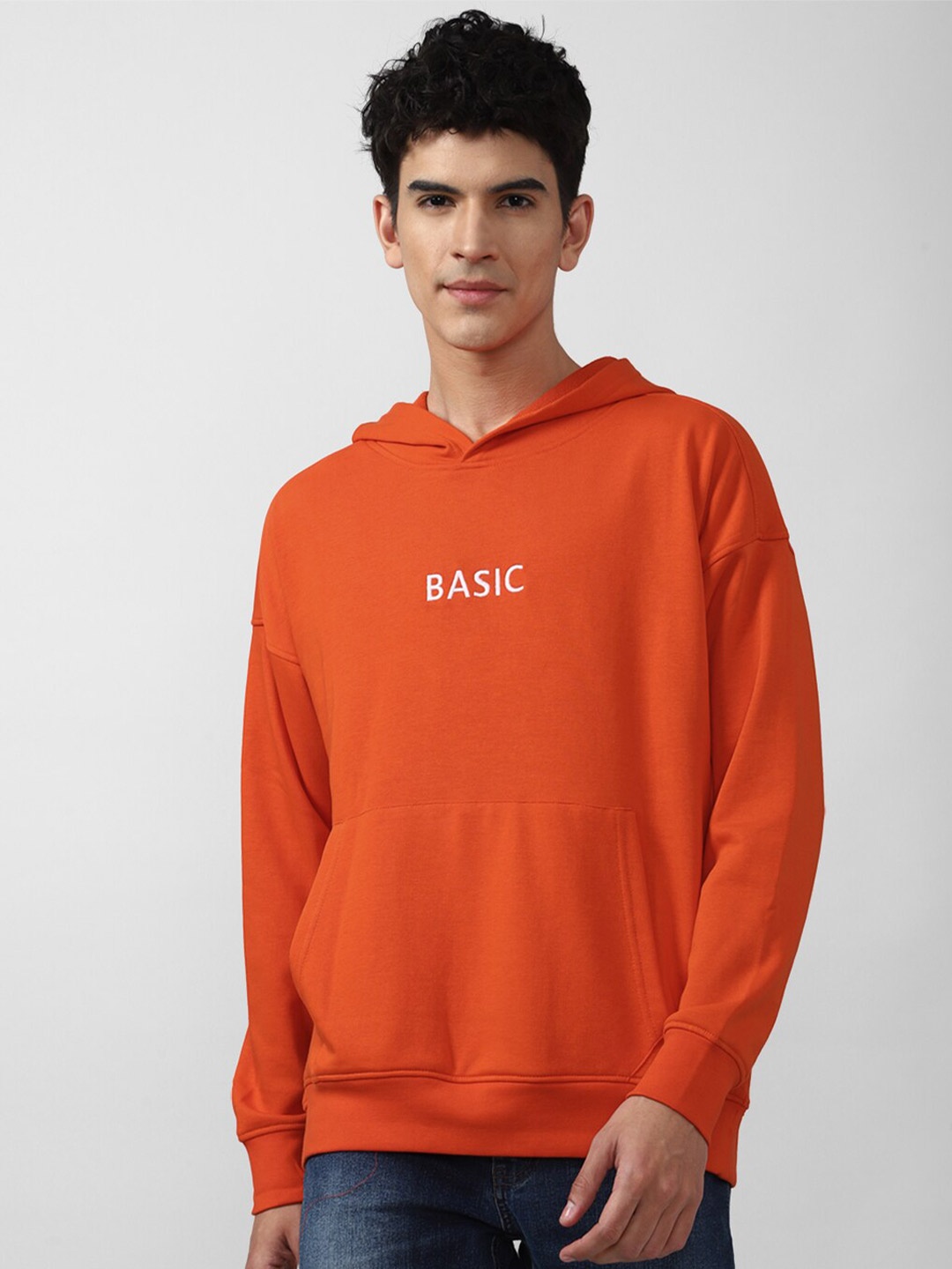 

FOREVER 21 Men Orange Solid Hooded Cotton Sweatshirt