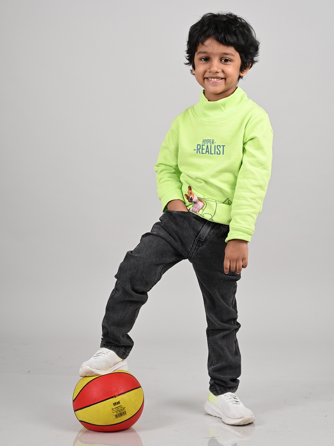 

TALES & STORIES Boys Fluorescent Green Printed Pullover Sweatshirt
