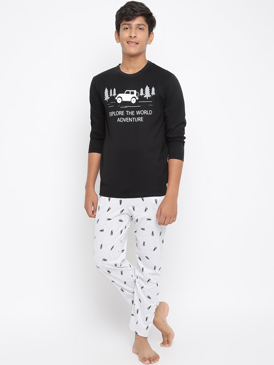 

Lil Tomatoes Boys Printed Night suit, Black