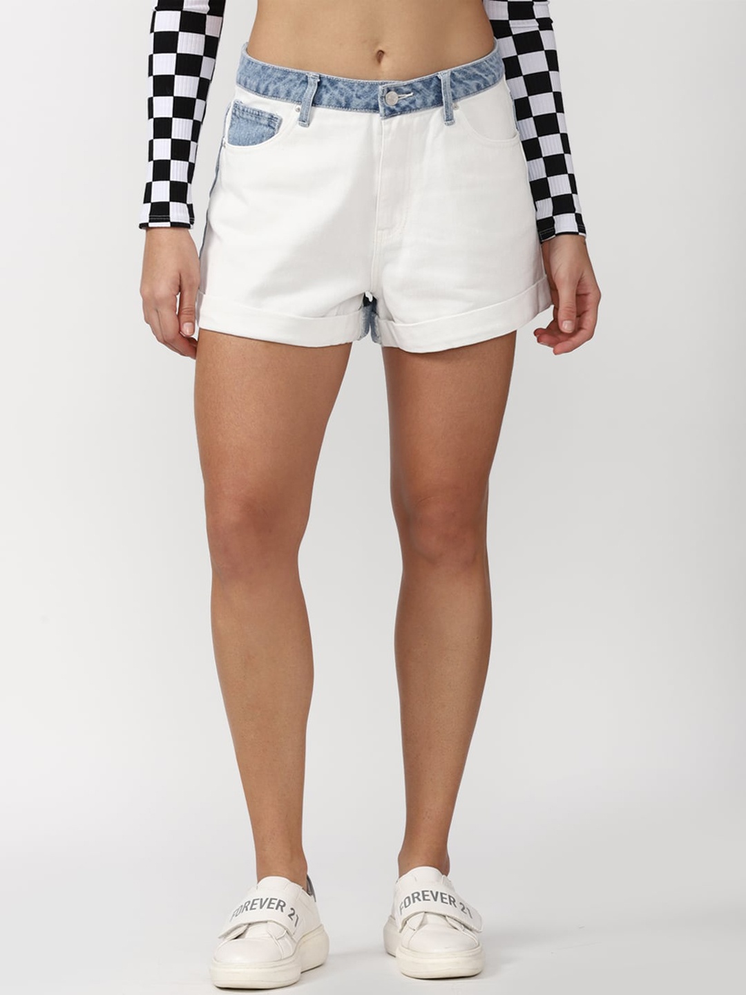 

FOREVER 21 Women Pure Cotton Hot Pants Shorts, White