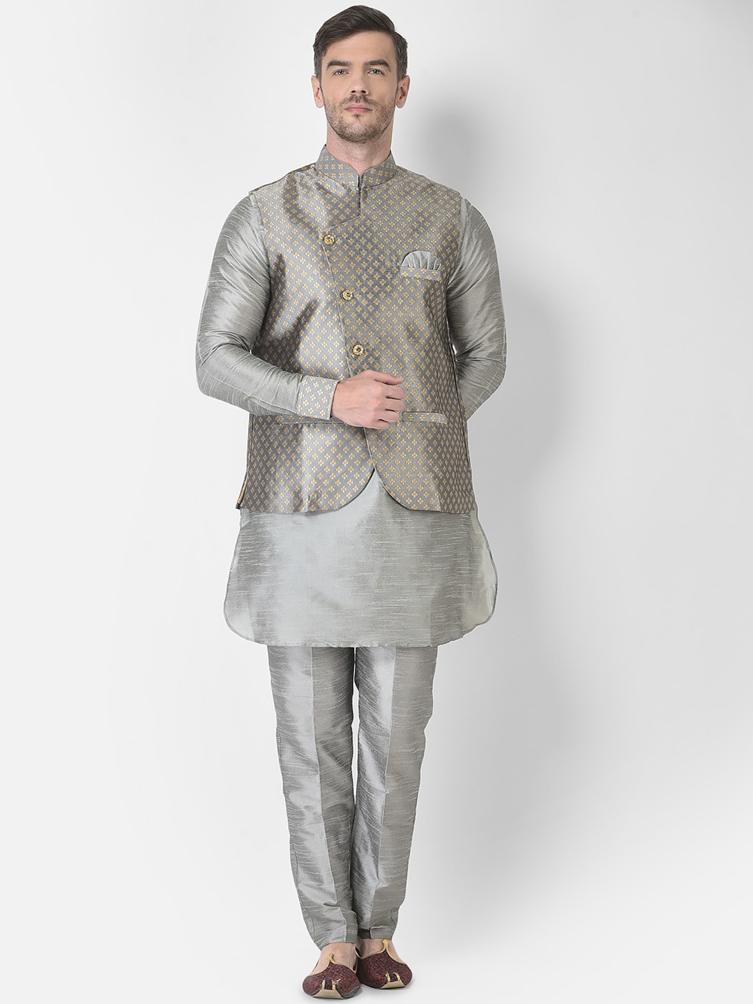 

SG RAJASAHAB Men Silver-Toned Angrakha Raw Silk Kurta with Trouser & Nehru Jacket