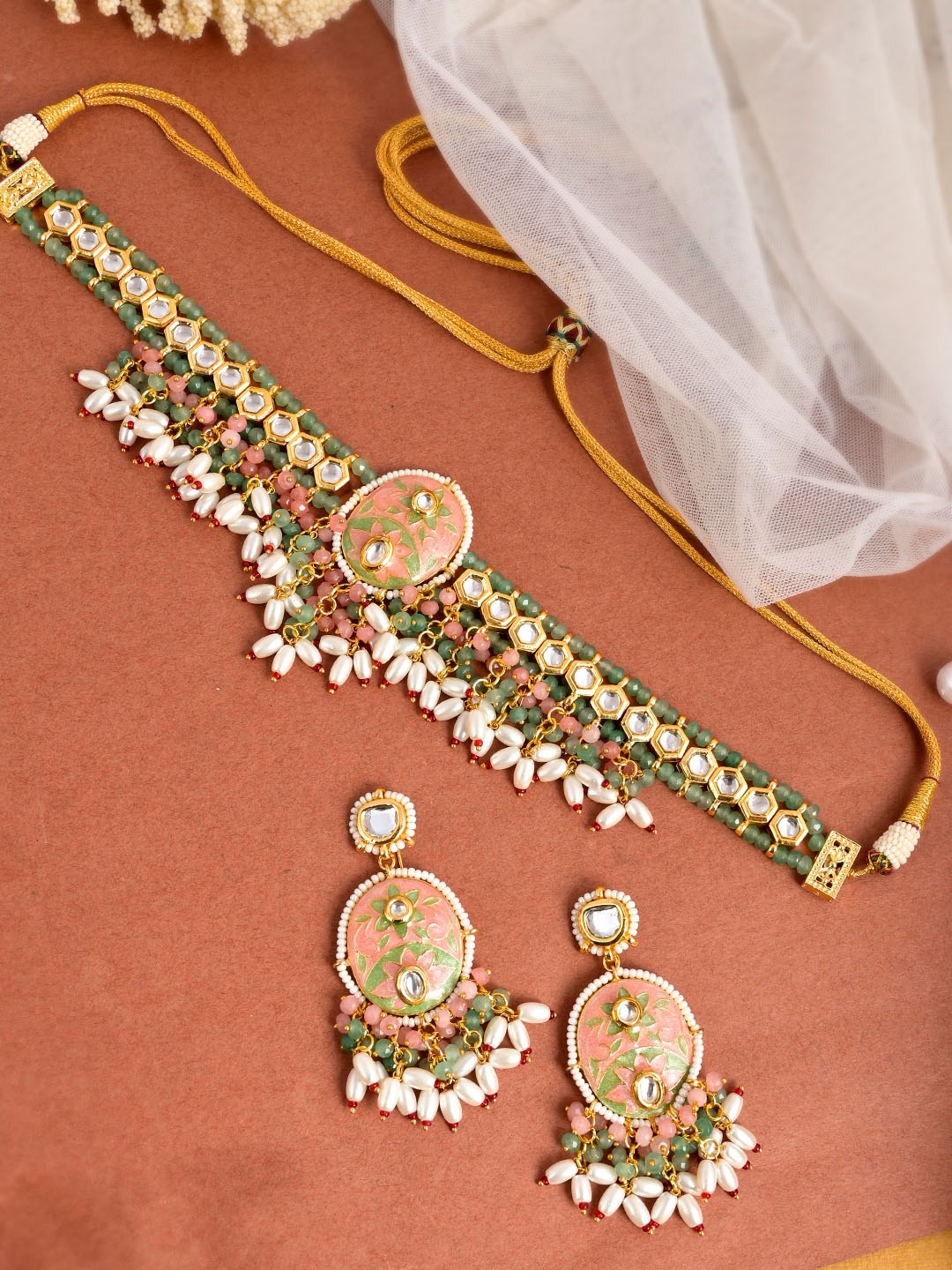 

DASTOOR Gold-Plated Pink & Green Kundan Studded & Beaded Jewellery Set