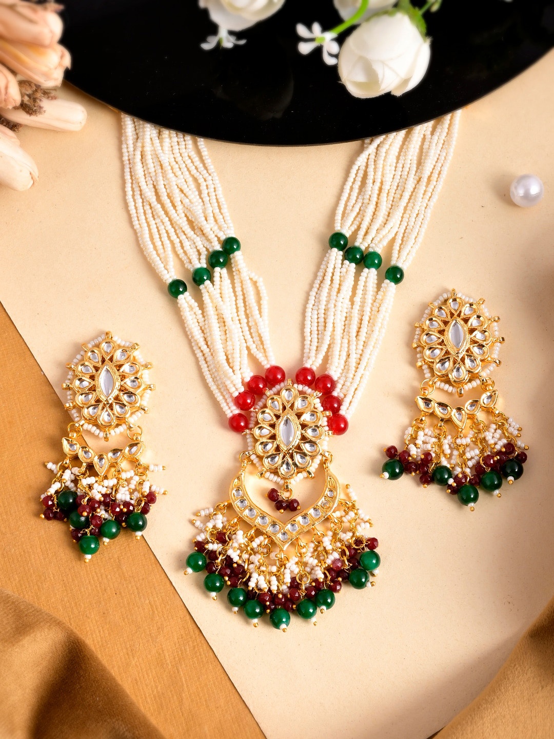 

DASTOOR Gold-Plated Green & Red Kundan-Studded Jewellery Set