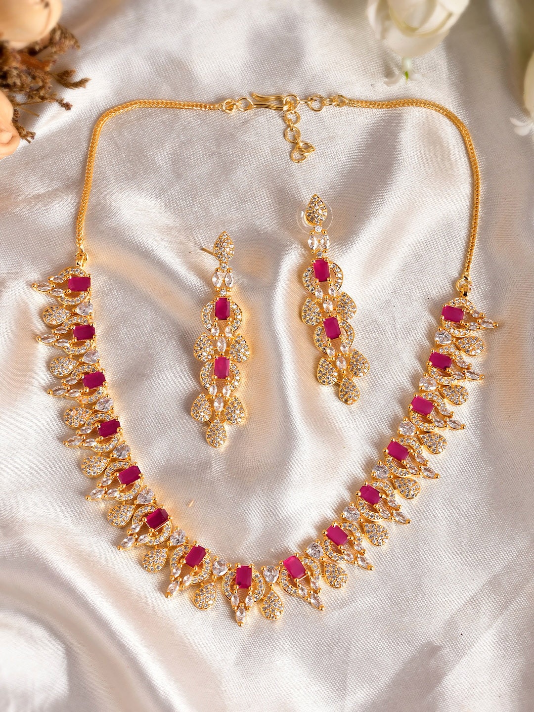 

DASTOOR Gold-Plated Red AD-Studded Jewellery Set, Rose gold