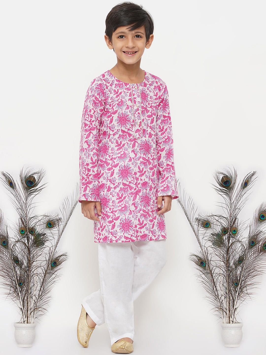 

Little Bansi Boys Pink Printed Thread Work Pure Cotton Kurta with Pyjama