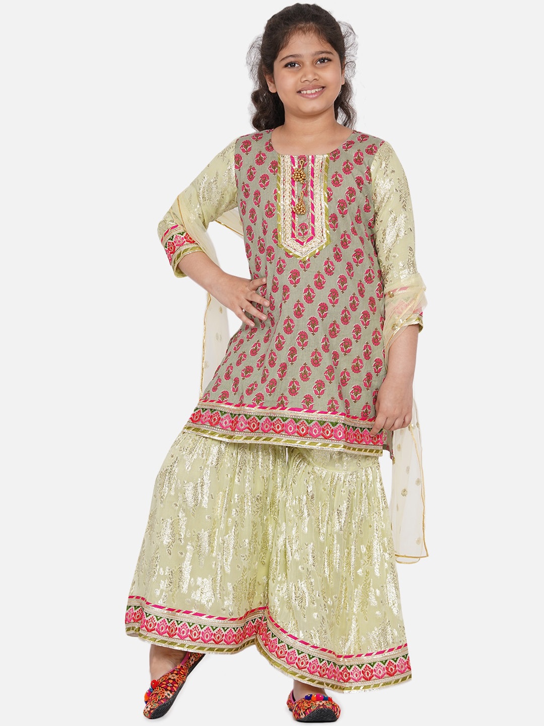 

Little Bansi Girls Grey Floral Pure Cotton Kurta with Sharara & With Dupatta